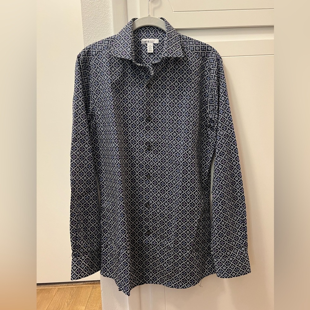 Bar III Men's Geometric Shirt. Size S / Slim Fit Stretch. 100 % Organic Cotton.